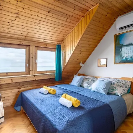 Hegyszeli Haz Апартаменты Тихань